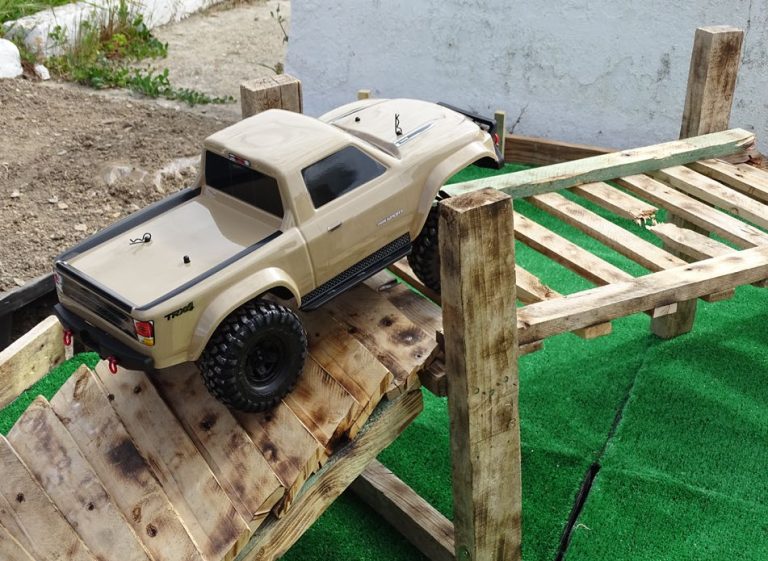 Alquiler de coches de radio control Crawler en Cáceres